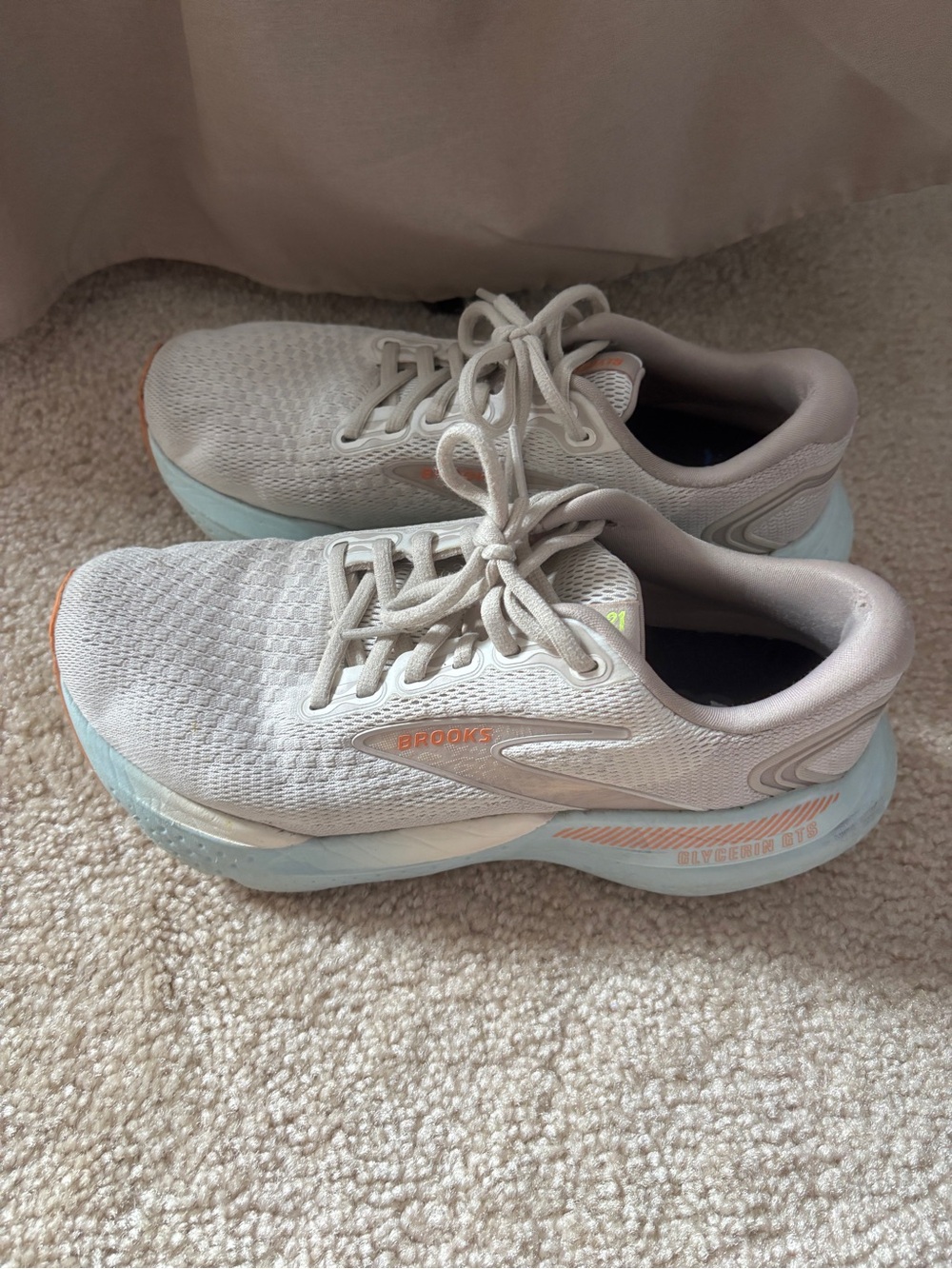 Brooks Women's Glycerin Workout Shoes - Picture 2 of 4